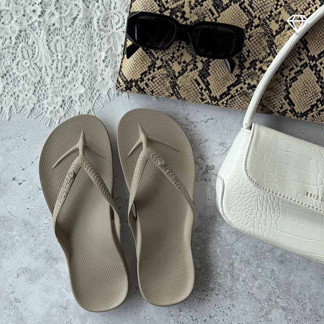 Arch Support Flip Flops – Classic – Crystal Taupe