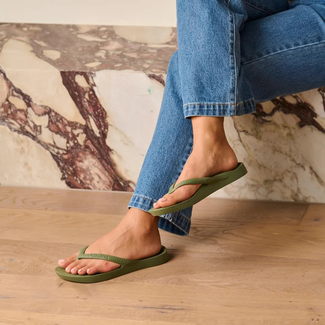Arch Support Flip Flops – Classic – Olive