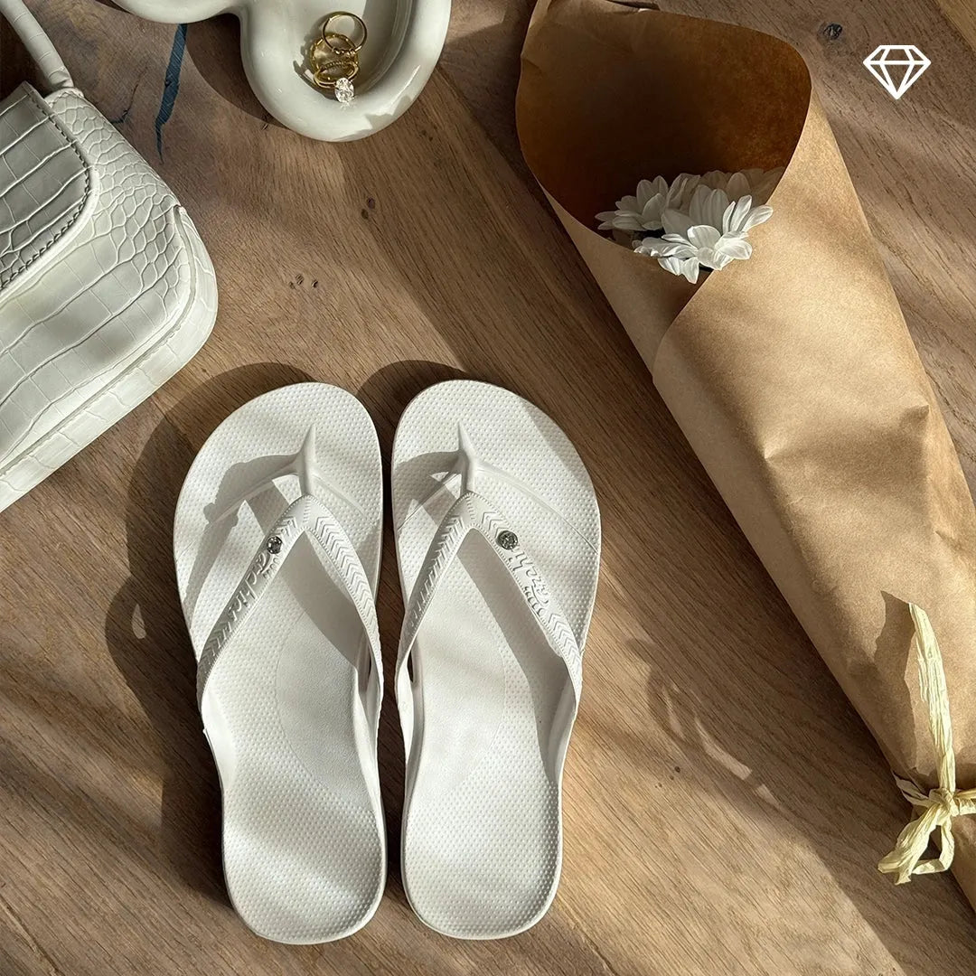 Arch Support Flip Flops – Classic – Crystal White