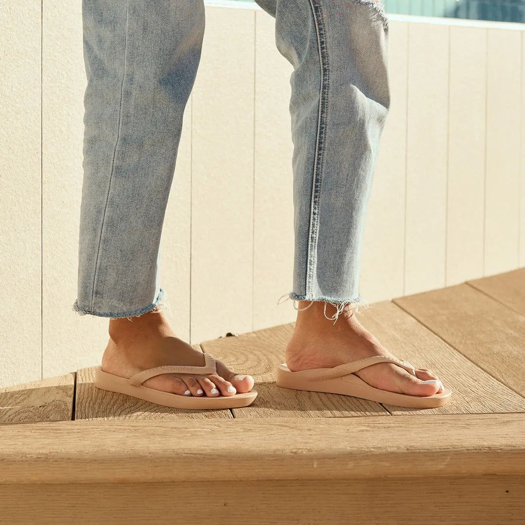 Arch Support Flip Flops – Classic – Tan